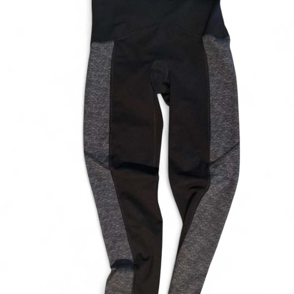 Spanx Colorblock Leggings Size S/P Black Gray Activewear
